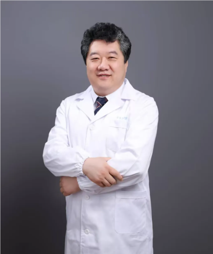 李鹰